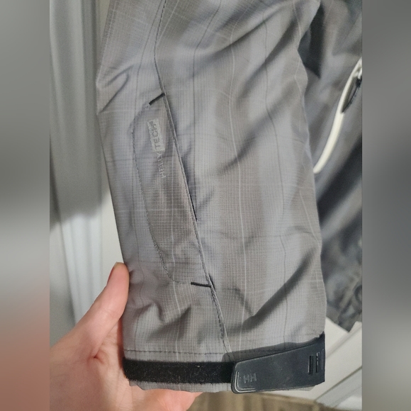 Helly Hansen Rain Jacket Ladies Small - Picture 6 of 9